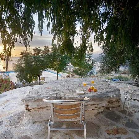 フォティニ アパート