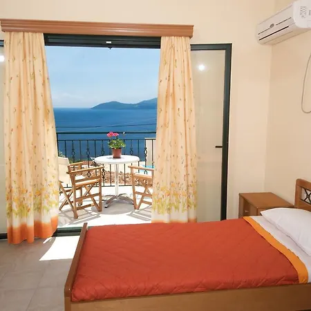 佛蒂尼酒店 Agia Efimia