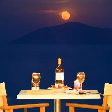 佛蒂尼酒店 Agia Efimia